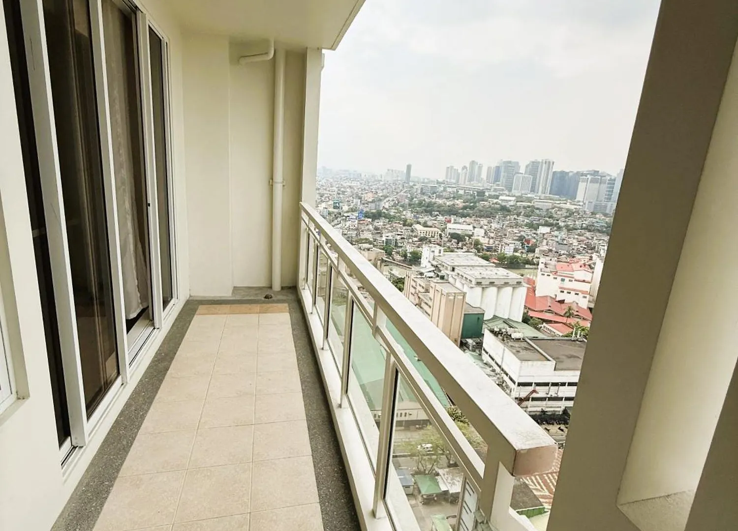 Jfam Suites - Allegra Pasig Condo, With Parking Manila