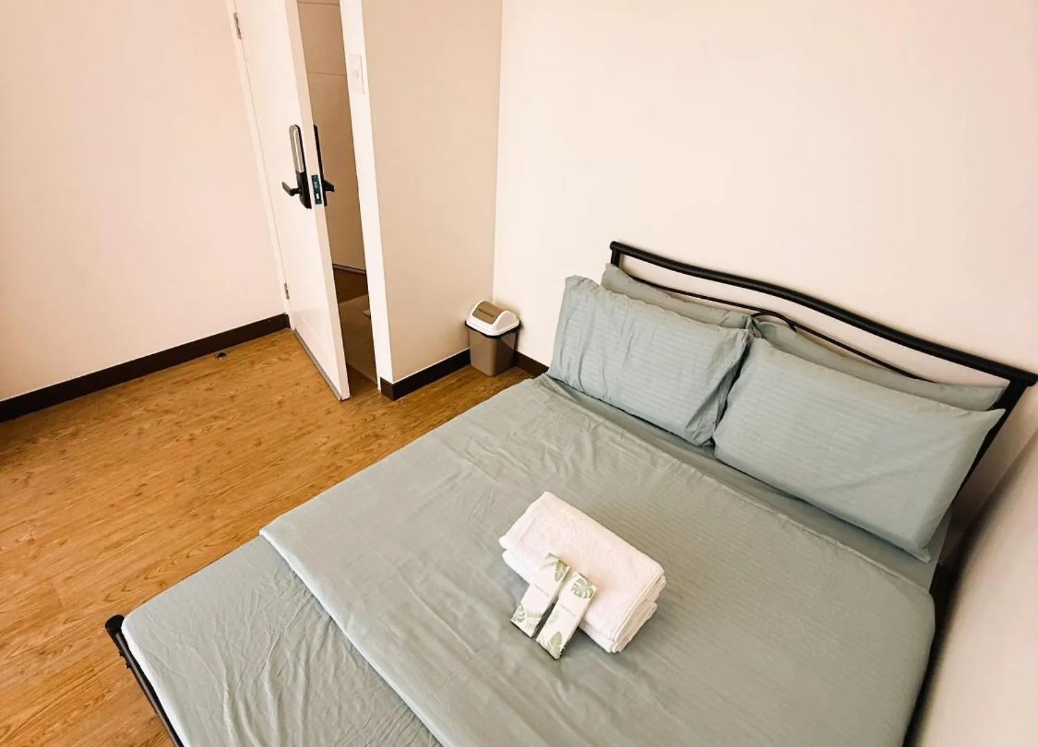 Jfam Suites - Allegra Pasig Condo, With Parking 0*, Manila Filipíny