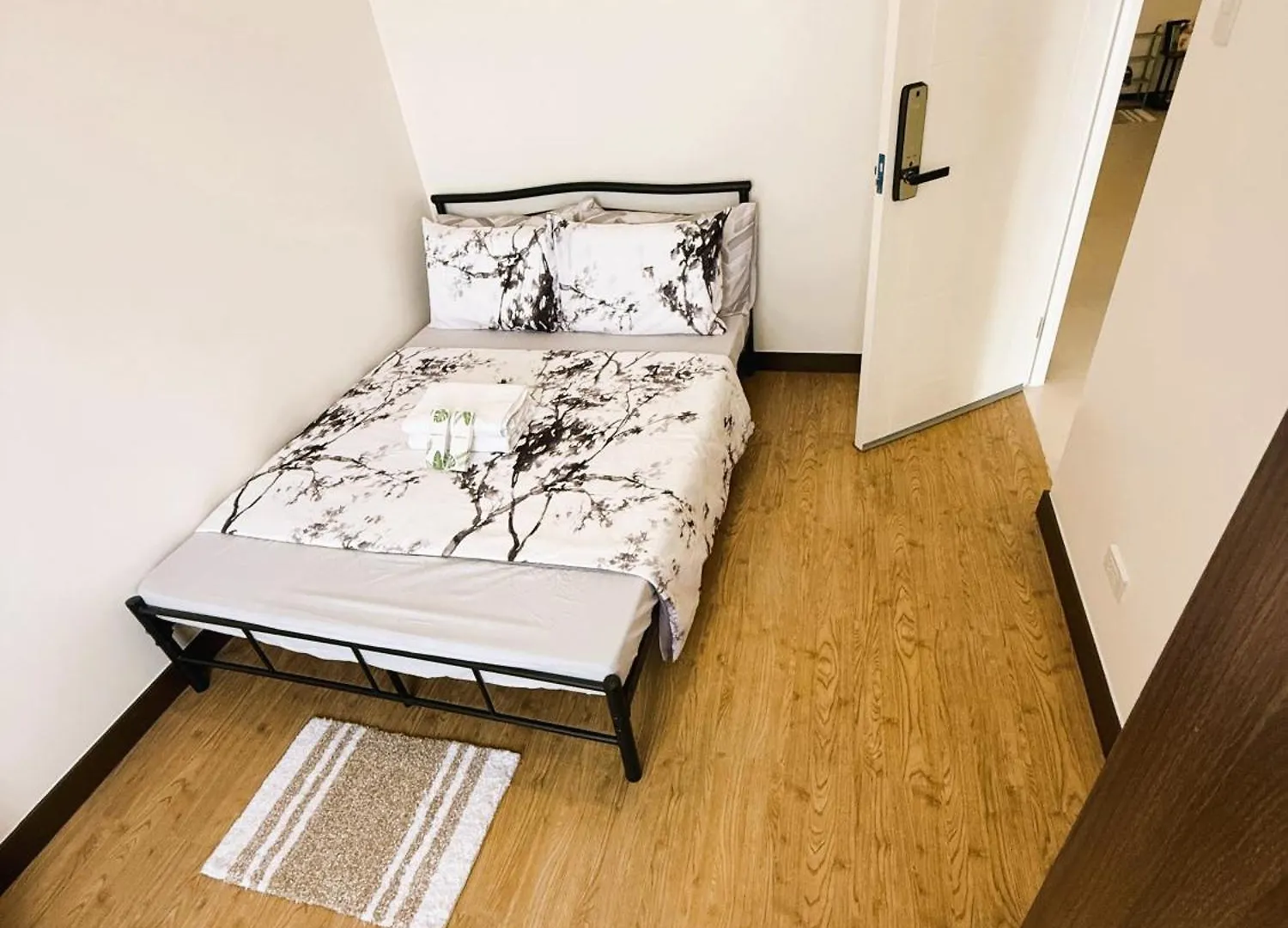 Jfam Suites - Allegra Pasig Condo, With Parking