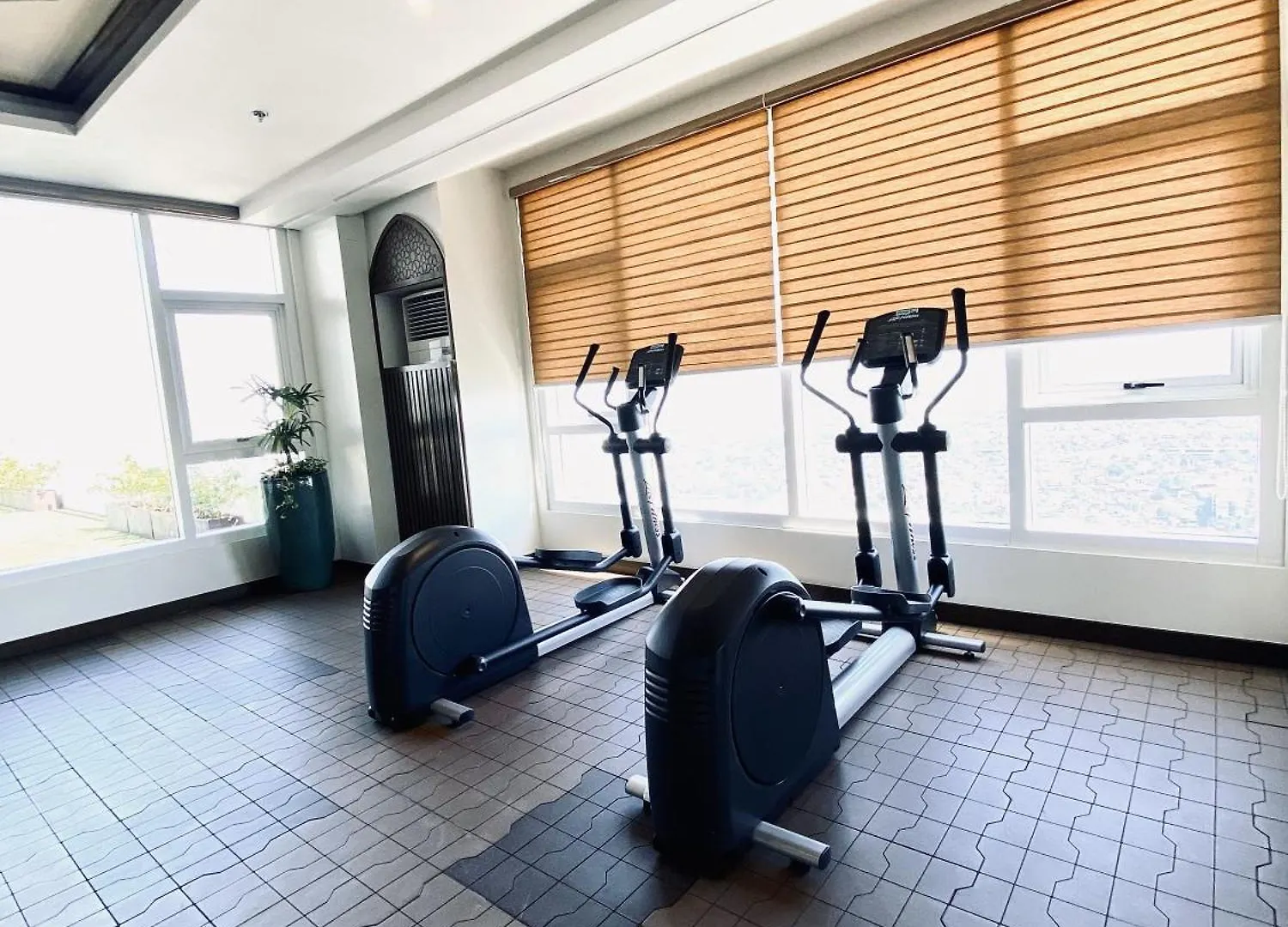 Jfam Suites - Allegra Pasig Condo, With Parking Apartment Manila