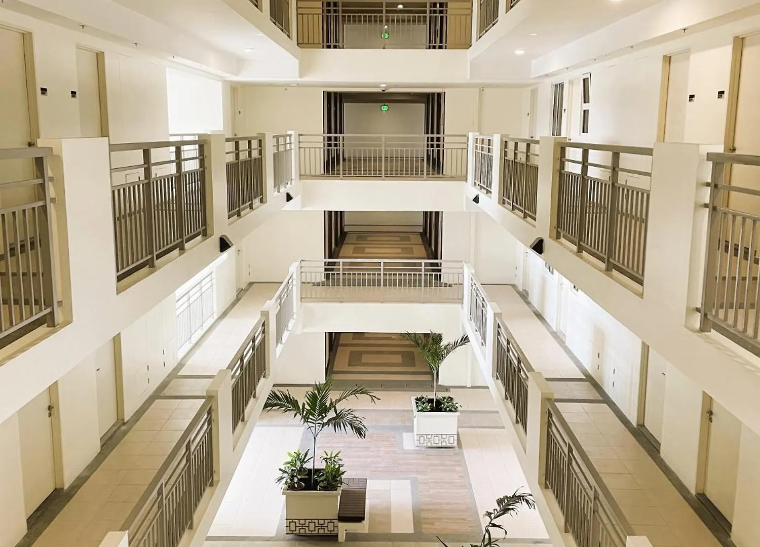 Jfam Suites - Allegra Pasig Condo, With Parking 0*, Manila Philippines