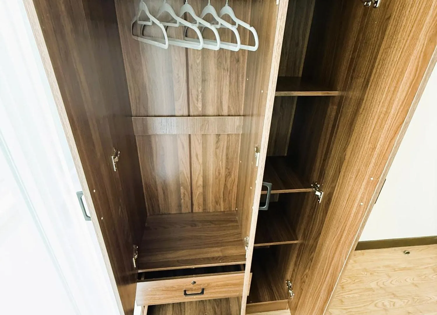 Apartment Jfam Suites - Allegra Pasig Condo, With Parking